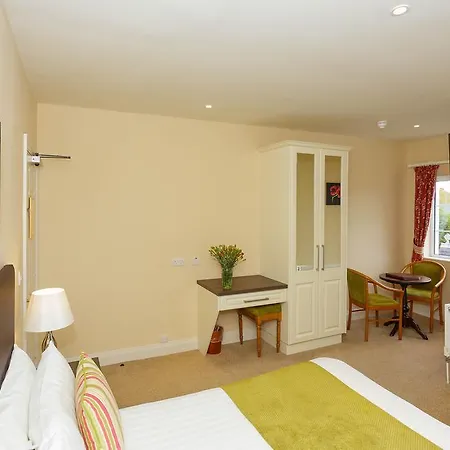 Konukevi Ashville House 3*